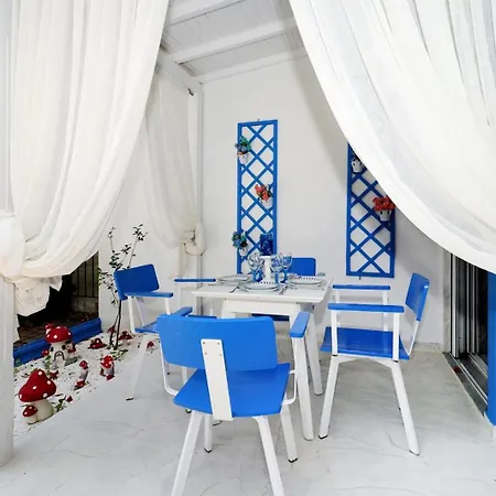 Blue Paradise Πευκοχώρι